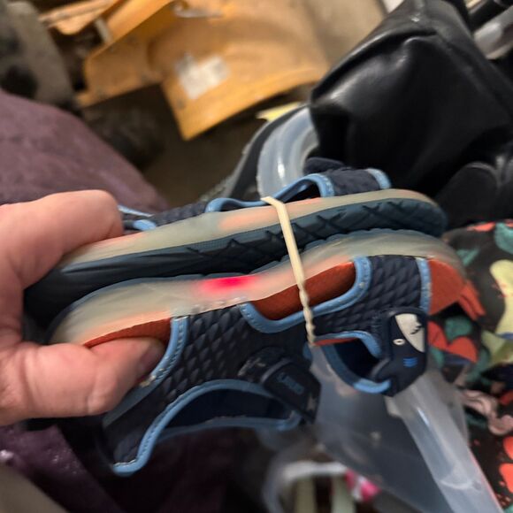 Carter’s Toddler Boys’ Shark Light-Up Sandals Size 12 Blue Summer Shoes - Picture 3 of 11